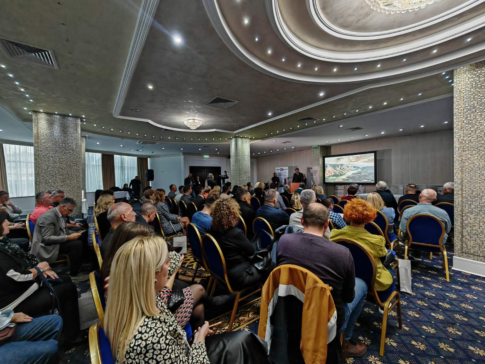 IMG 0e50d8fe556347d26a3edda0b707d848 V