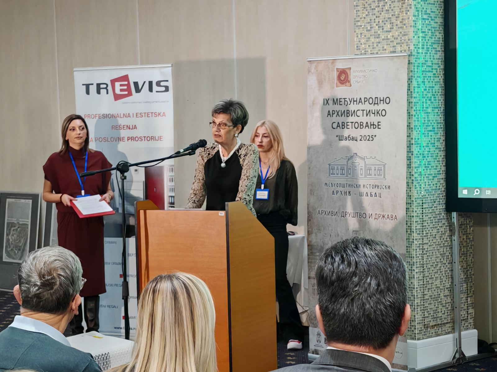 IMG 190d1aed40bd8be270fed31f859d9b03 V